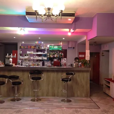 Отель Le Plaza Brussels Портирань