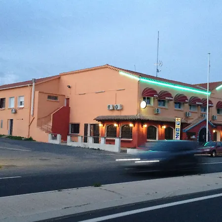 Отель Le Plaza Brussels 3*